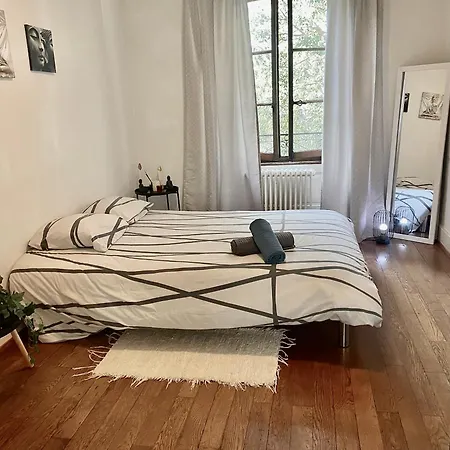 Centre Apartment *